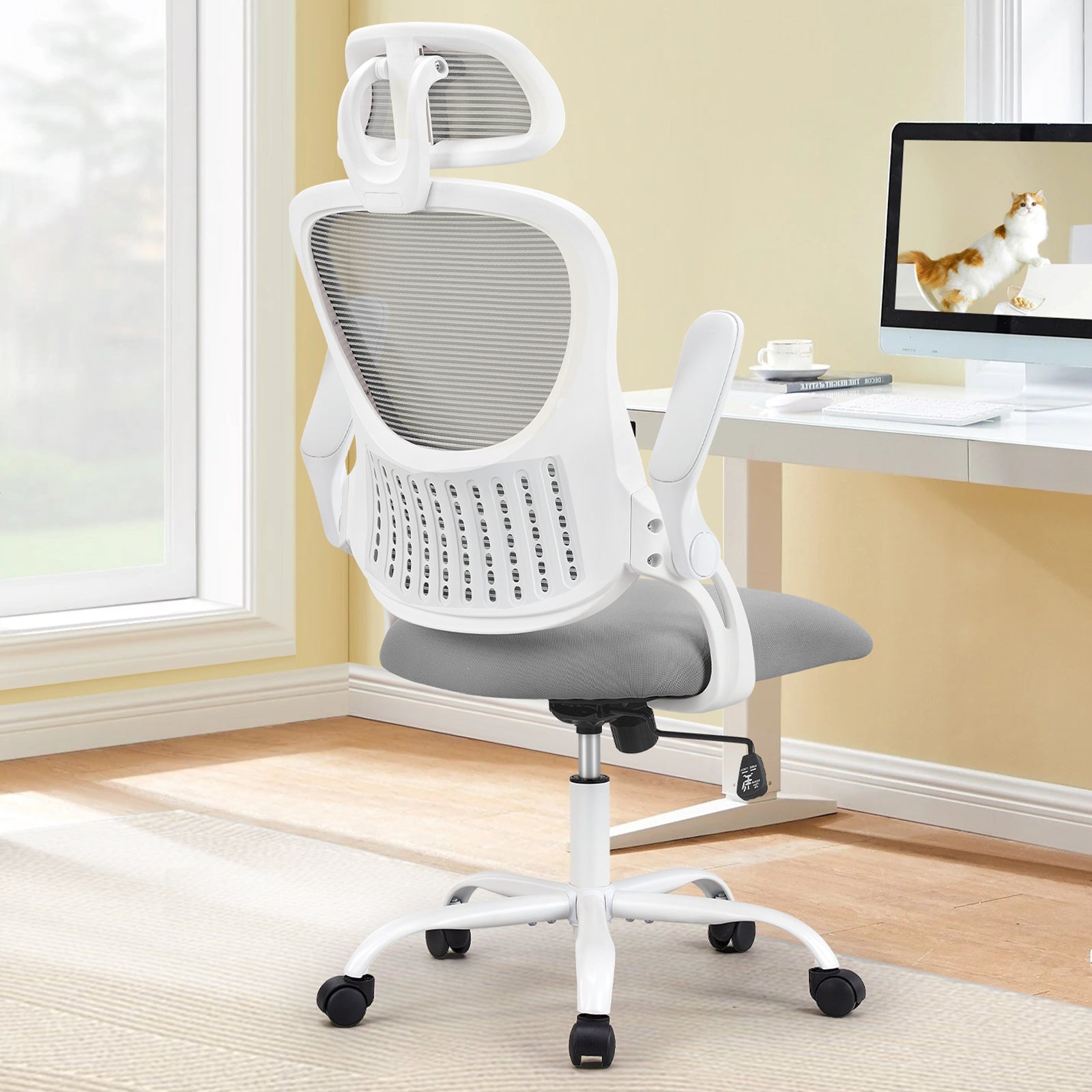Ergonomic Mesh Office Chair - Flip - up Arms & Lumbar Support - Samyonix